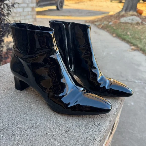 Calvin Klein Shiny Black Ankle Booties - Picture 2 of 8